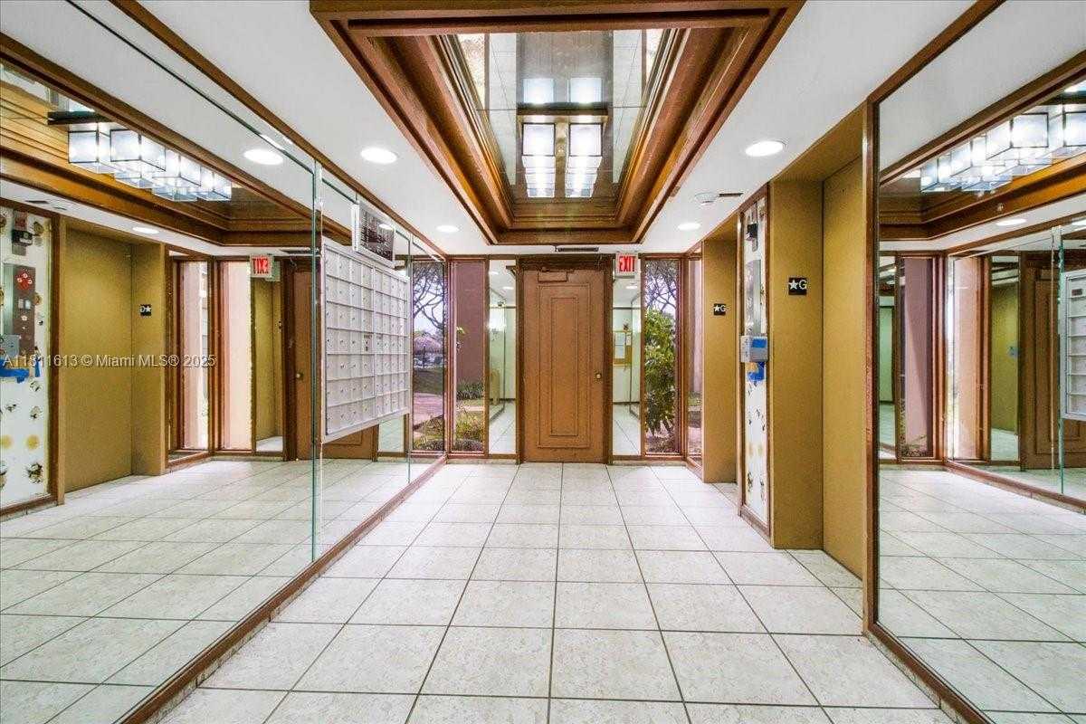 Small Image of 661 NORTH EAST 195TH ST #105, Miami Number 42