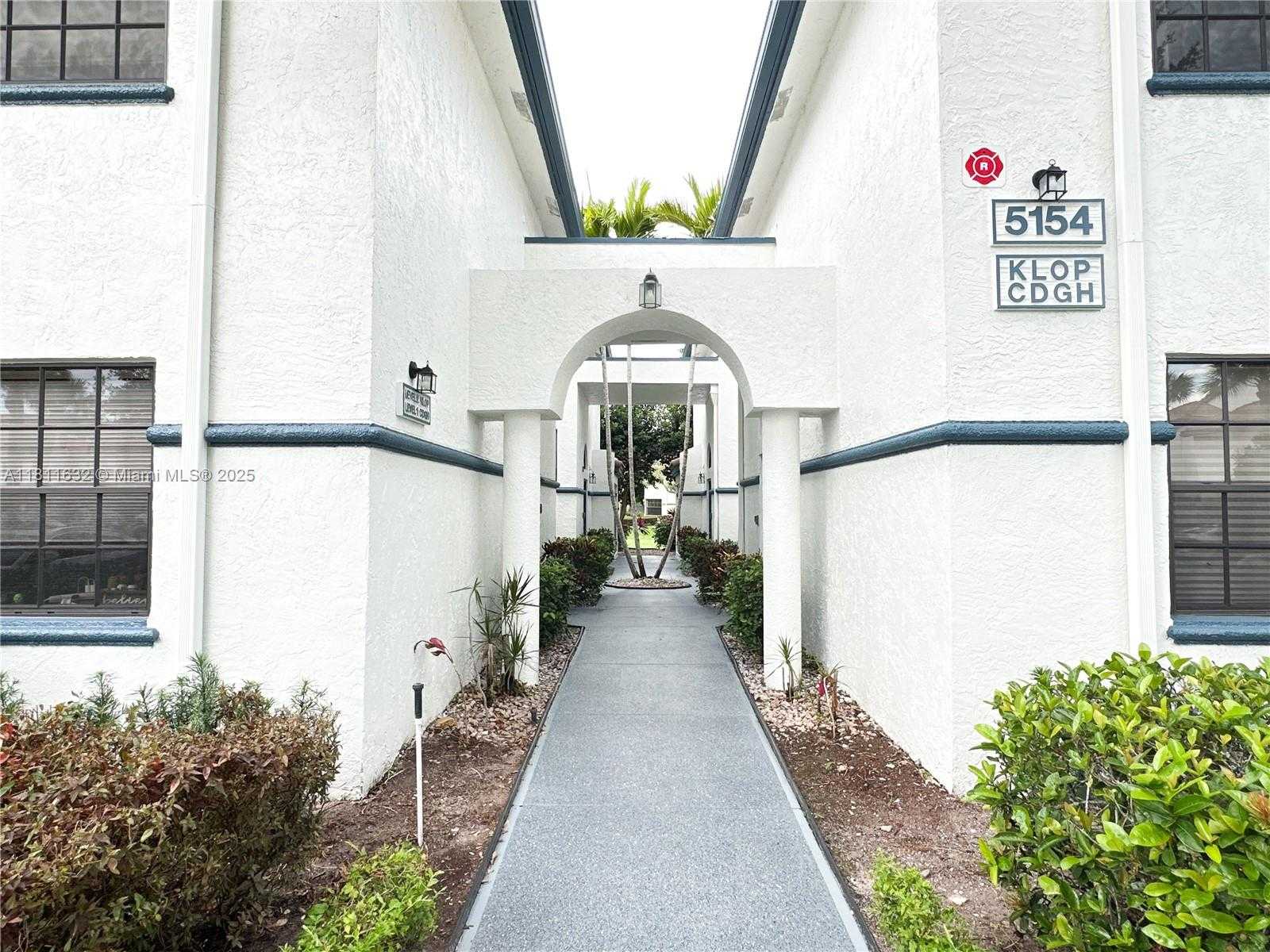 Small Image of 5154 FLORIA DR #O, Boynton Beach Number 2