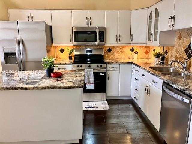 Small Image of 3910 INVERRARY BLVD #304-B, Lauderhill Number 2