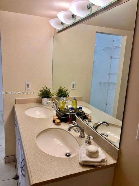 Small Image of 3910 INVERRARY BLVD #304-B, Lauderhill Number 7