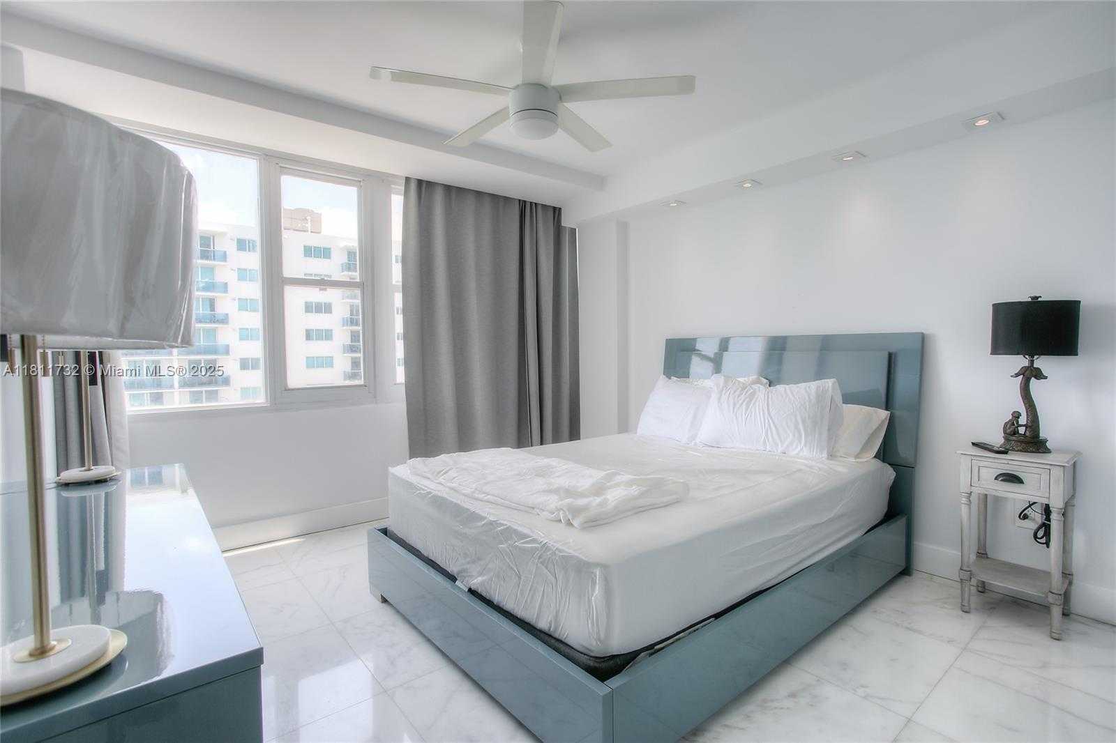 Small Image of 7545 EAST TREASURE DR #7H, North Bay Village Number 11