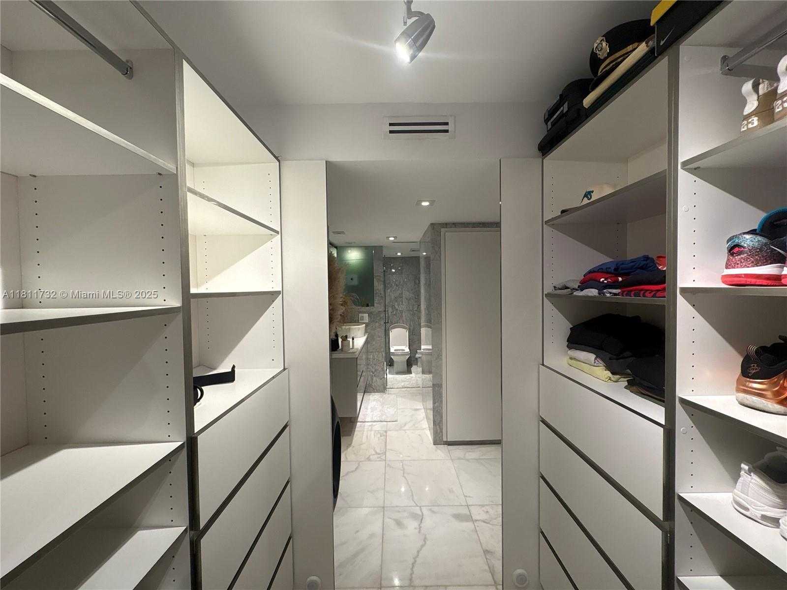 Small Image of 7545 EAST TREASURE DR #7H, North Bay Village Number 13