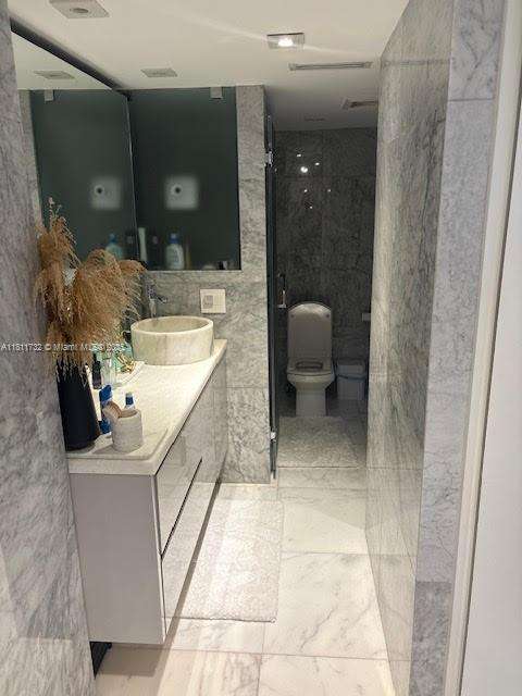Small Image of 7545 EAST TREASURE DR #7H, North Bay Village Number 14