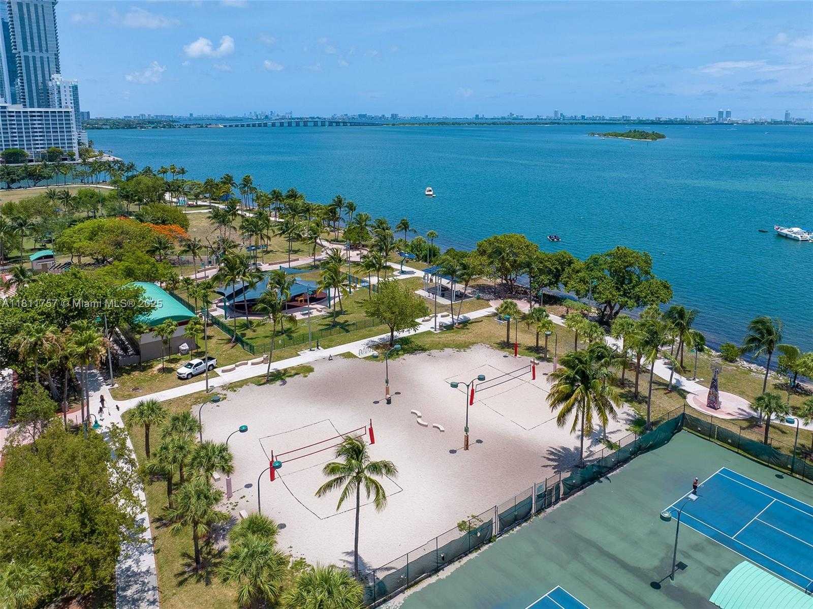 Small Image of 1750 NORTH BAYSHORE DR #1407, Miami Number 19