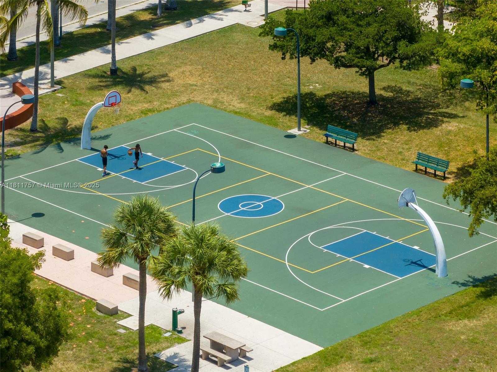 Small Image of 1750 NORTH BAYSHORE DR #1407, Miami Number 26
