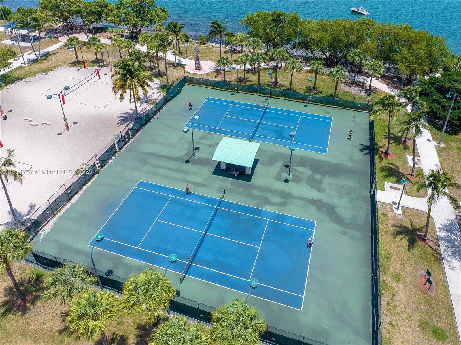 Small Image of 1750 NORTH BAYSHORE DR #1407, Miami Number 29
