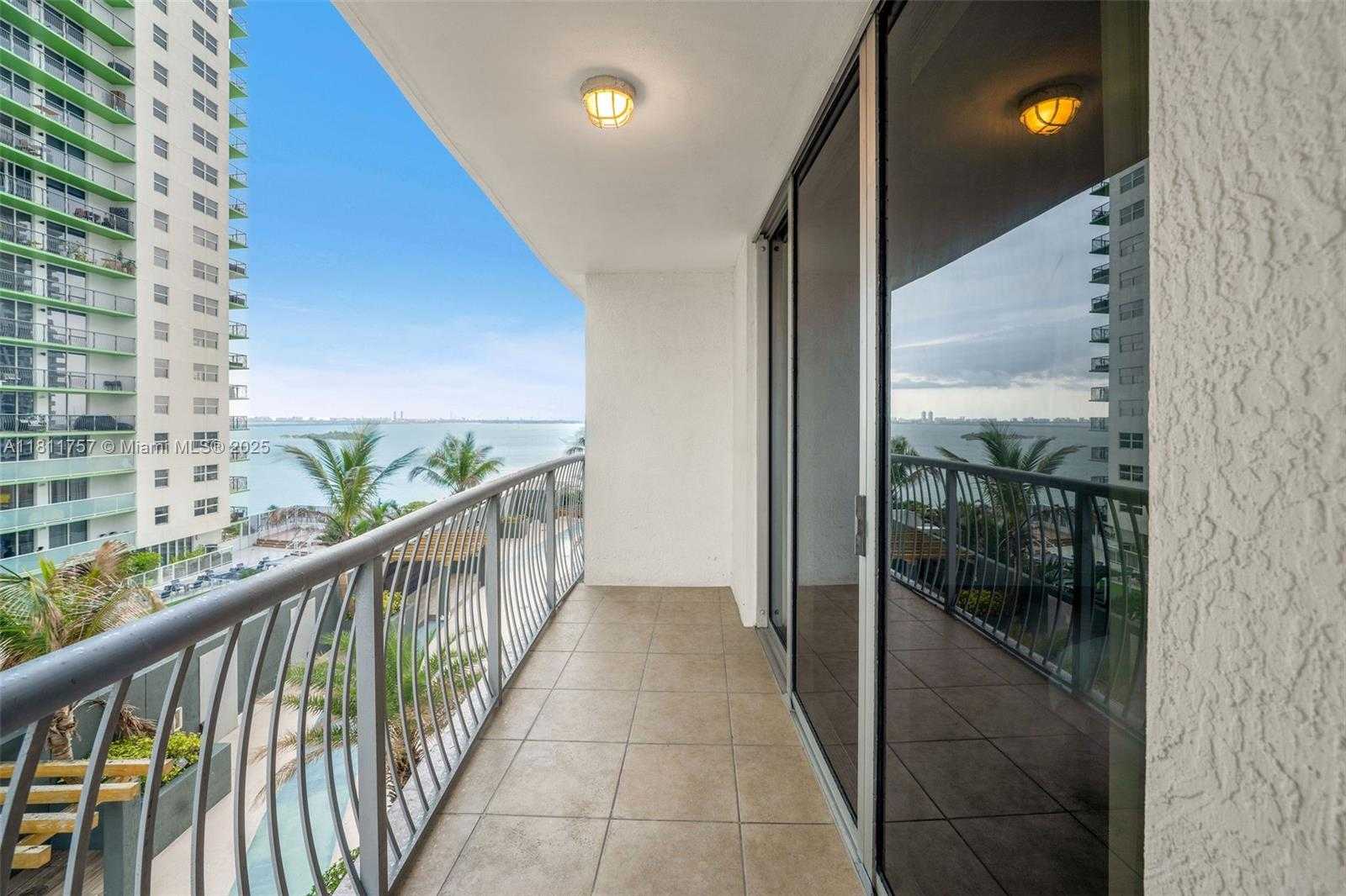 Small Image of 1750 NORTH BAYSHORE DR #1407, Miami Number 5