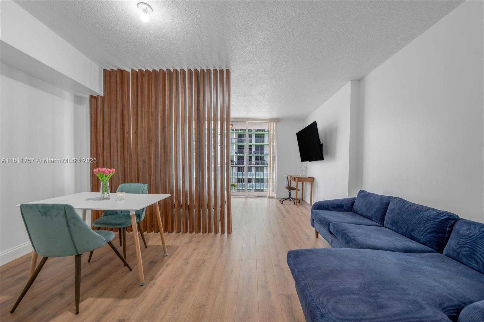 Small Image of 1750 NORTH BAYSHORE DR #1407, Miami Number 8