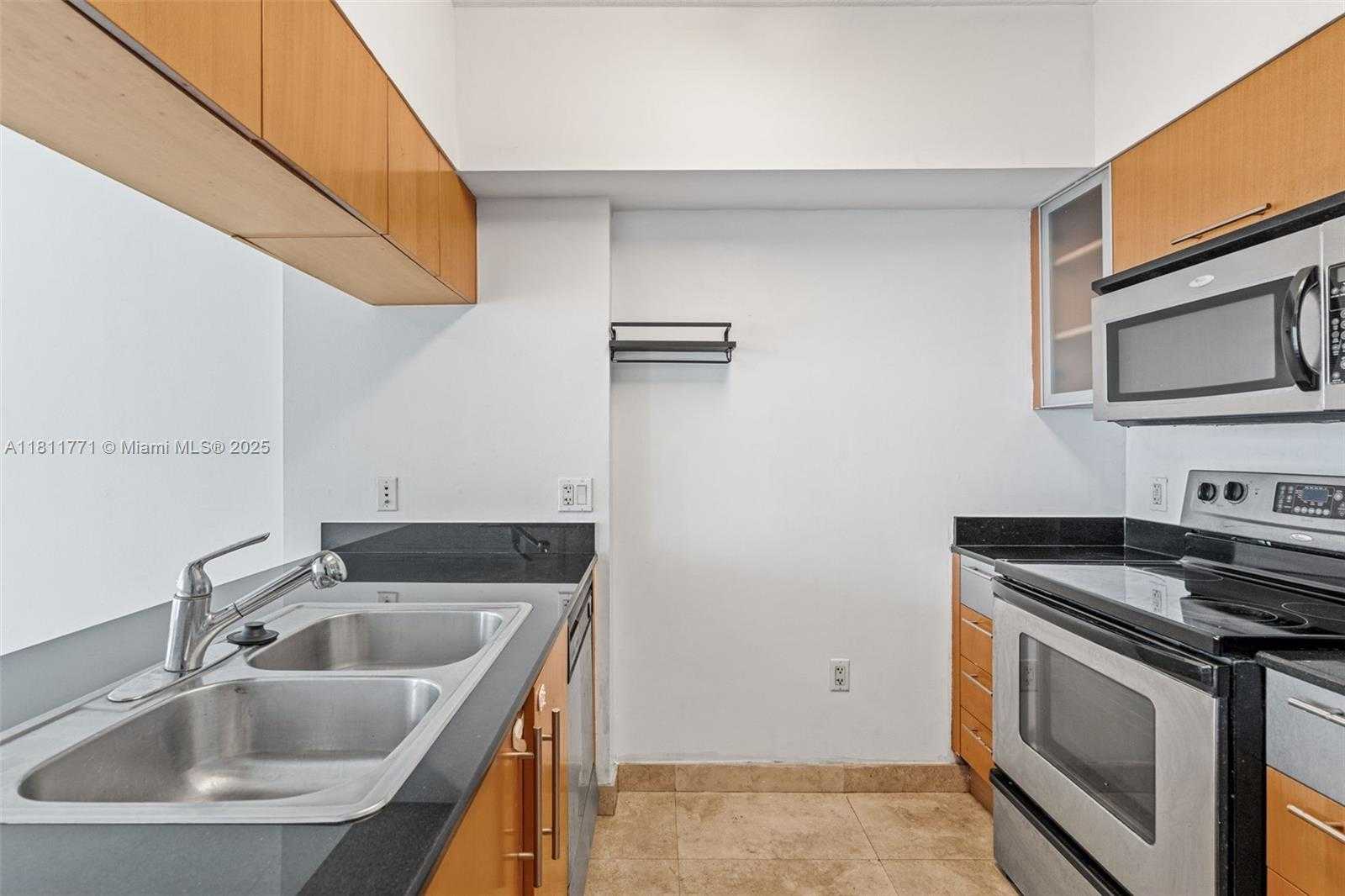 Small Image of 1750 NORTH BAYSHORE DR #2809, Miami Number 12