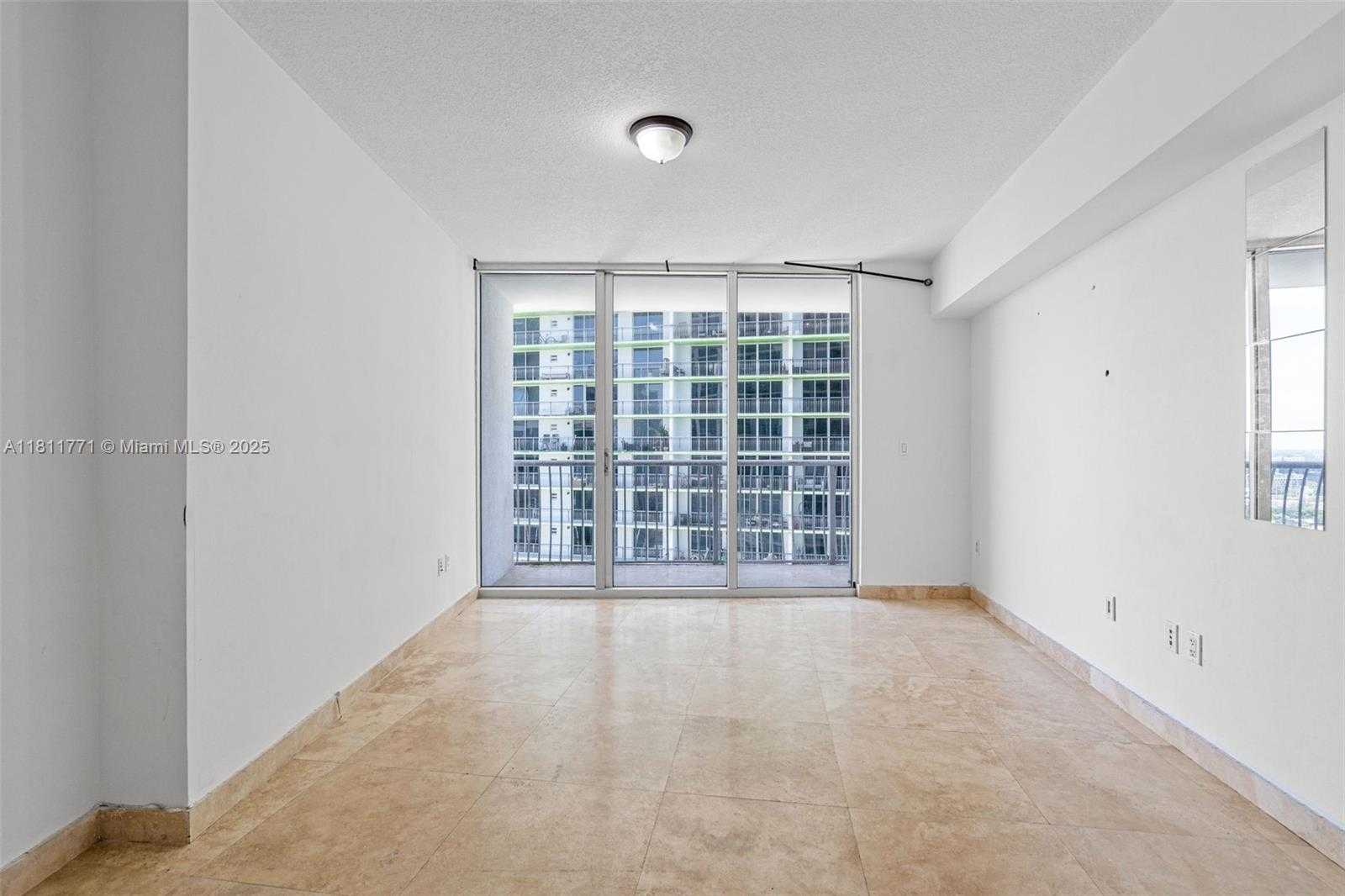 Small Image of 1750 NORTH BAYSHORE DR #2809, Miami Number 16