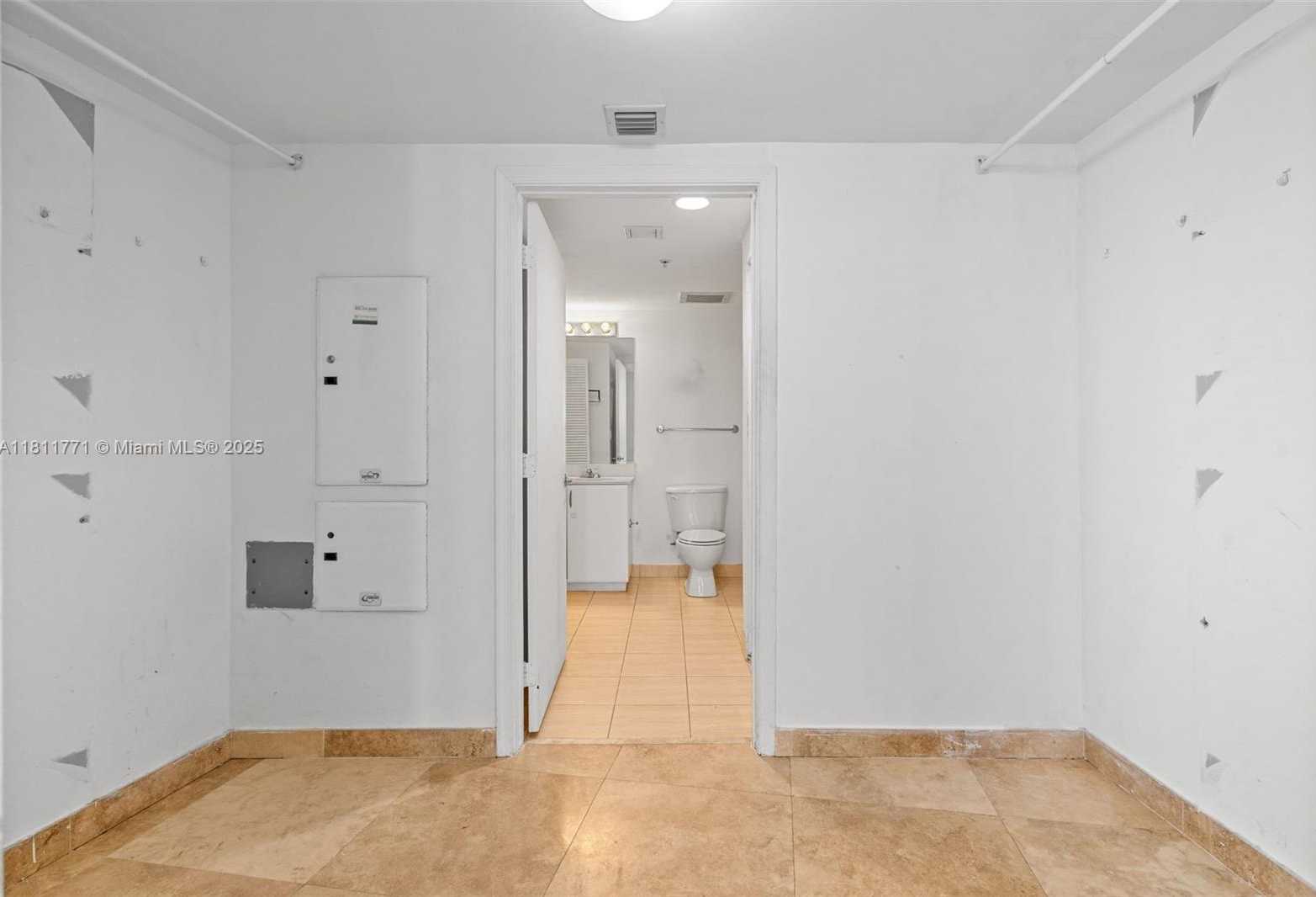Small Image of 1750 NORTH BAYSHORE DR #2809, Miami Number 18