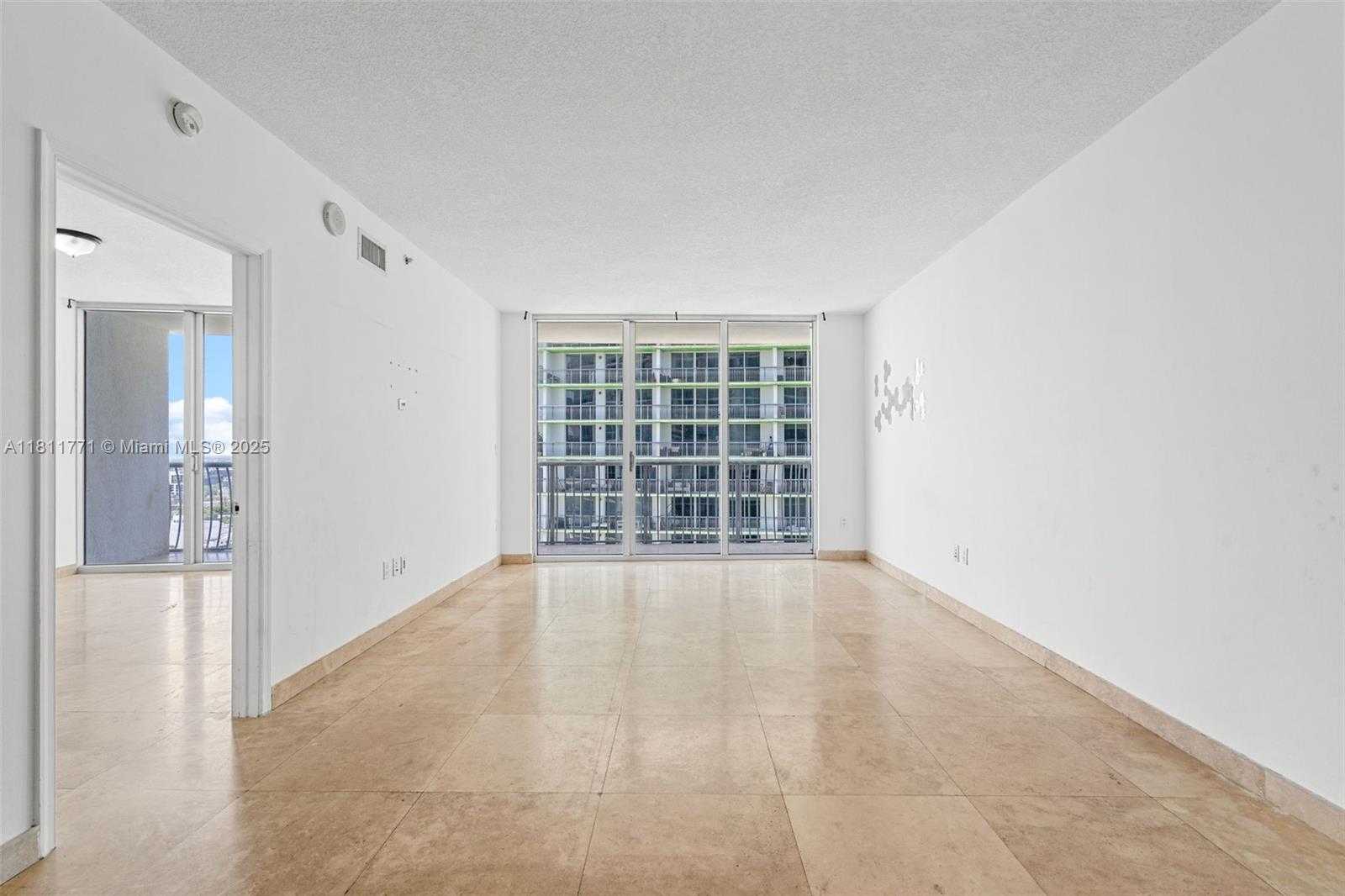 Small Image of 1750 NORTH BAYSHORE DR #2809, Miami Number 6