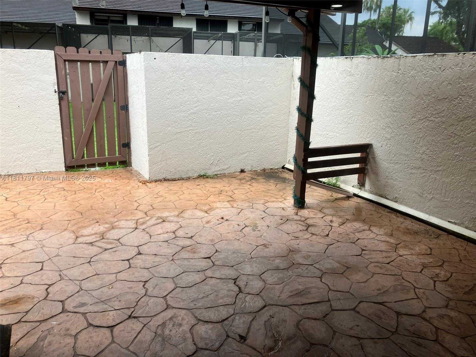 Small Image of 9059 SOUTH WEST 133RD CT #E, Miami Number 22