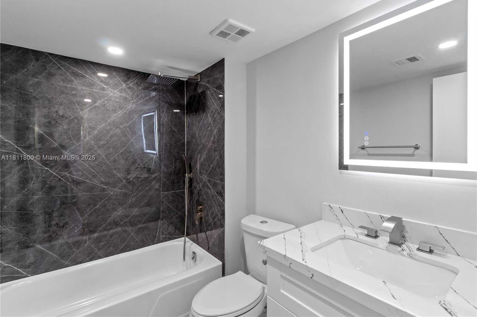 Small Image of 7900 SOUTH COLONY CIRCLE #206, Tamarac Number 5