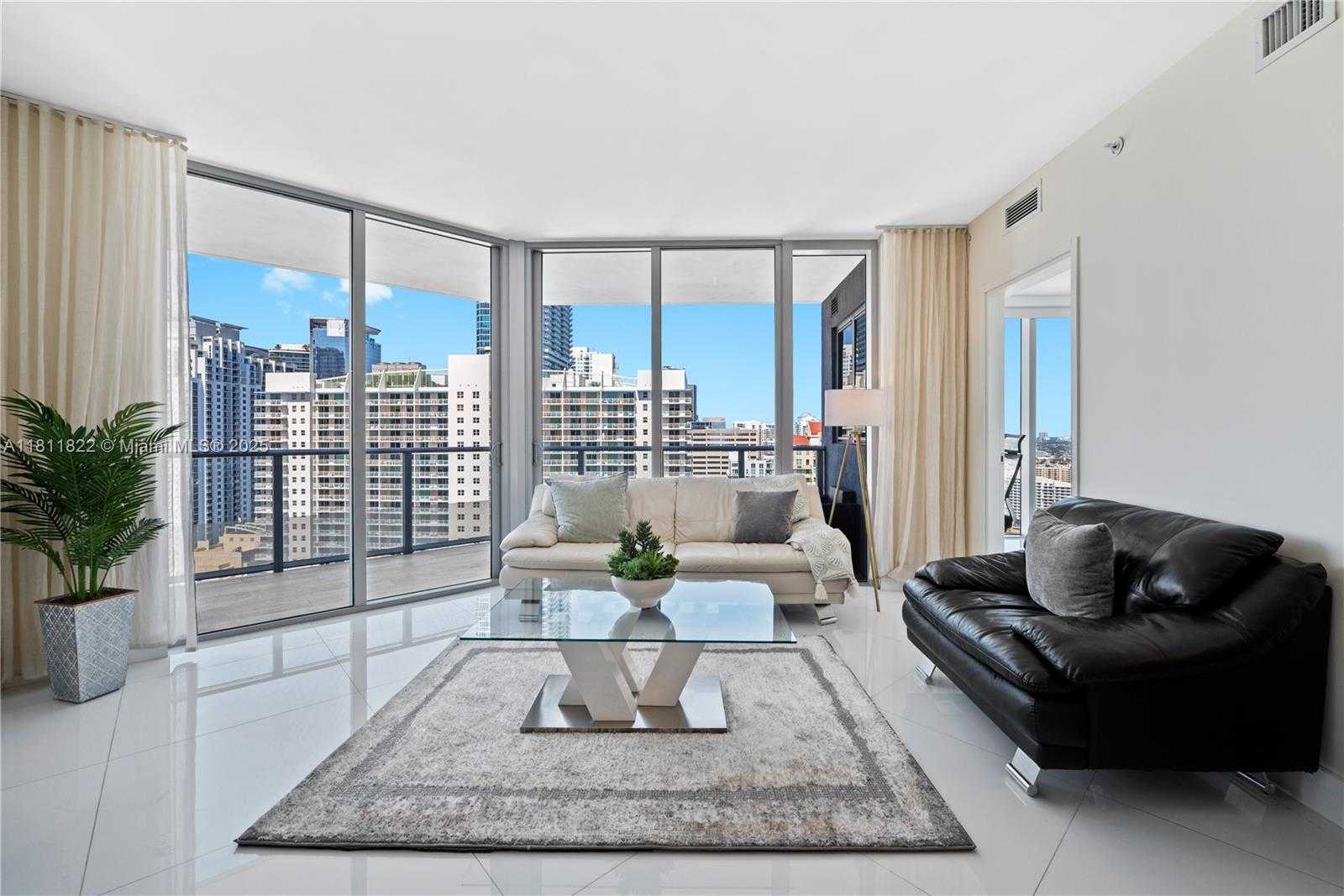 Small Image of 1300 BRICKELL BAY DR #3607, Miami Number 22