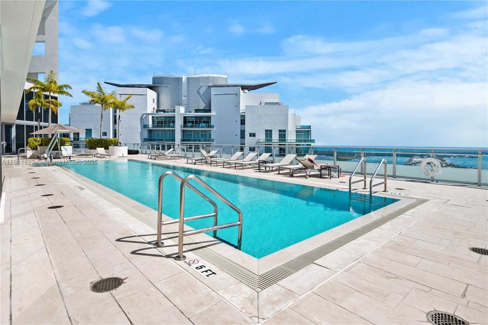 Small Image of 1300 BRICKELL BAY DR #3607, Miami Number 29