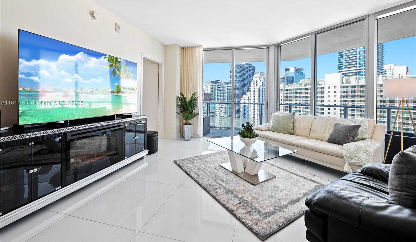 Small Image of 1300 BRICKELL BAY DR #3607, Miami Number 3