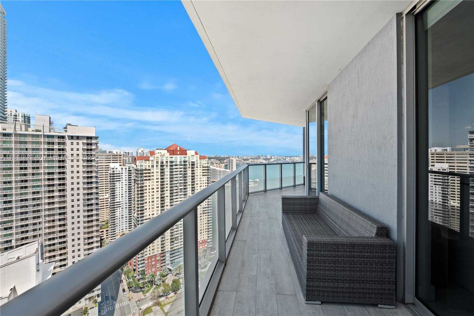 Small Image of 1300 BRICKELL BAY DR #3607, Miami Number 7