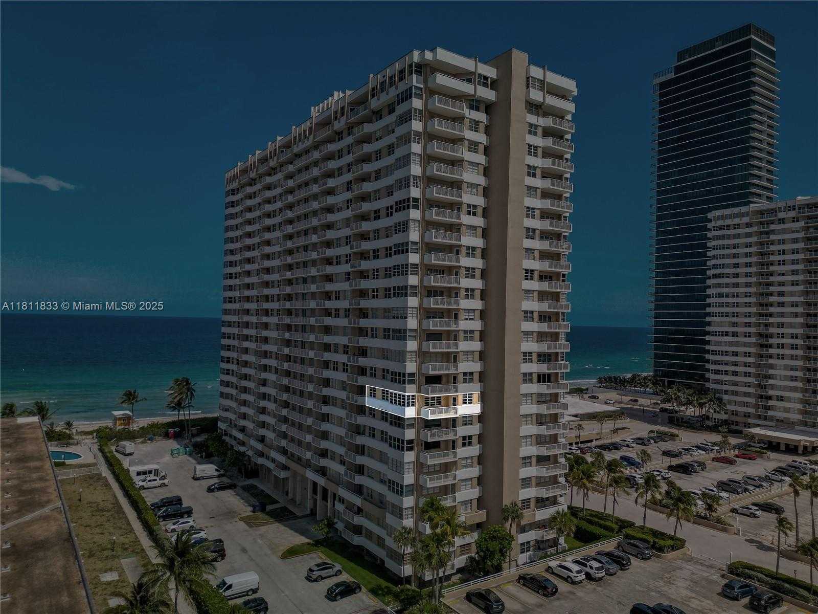Small Image of 1950 SOUTH OCEAN DR #7F, Hallandale Beach Number 3