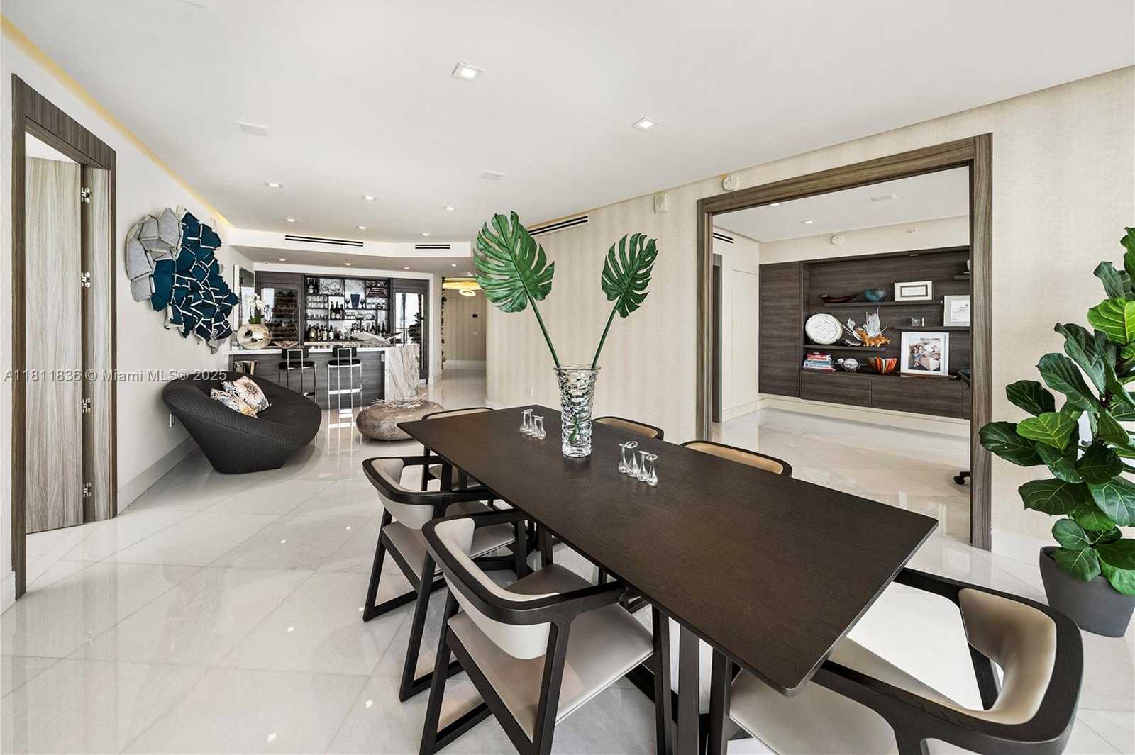 Small Image of 450 ALTON RD #1007, Miami Beach Number 18