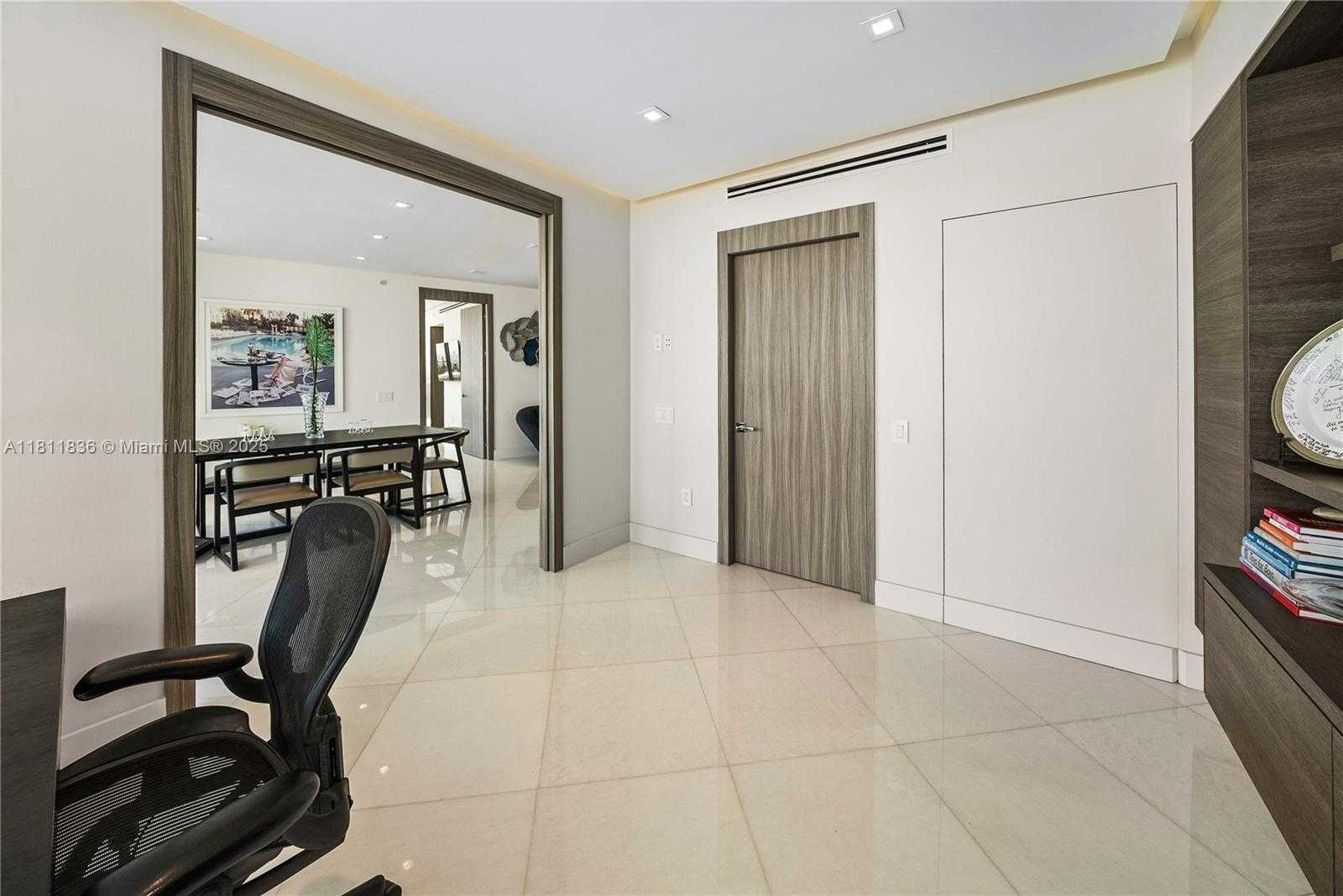 Small Image of 450 ALTON RD #1007, Miami Beach Number 36