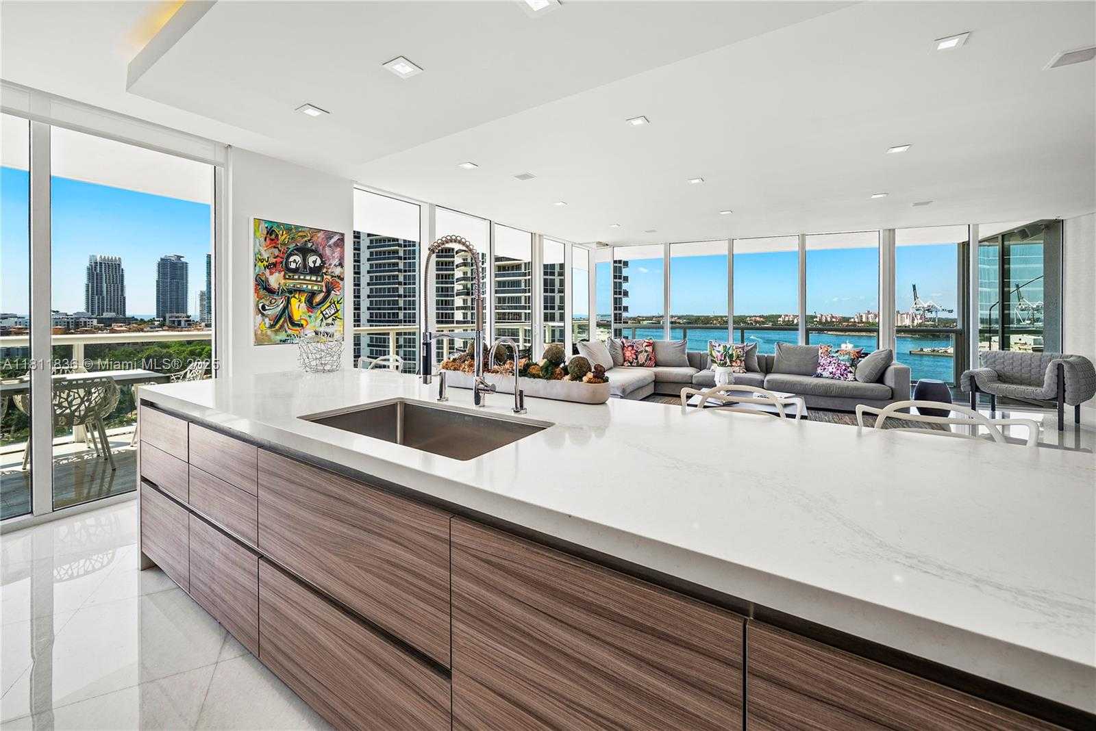 Small Image of 450 ALTON RD #1007, Miami Beach Number 5