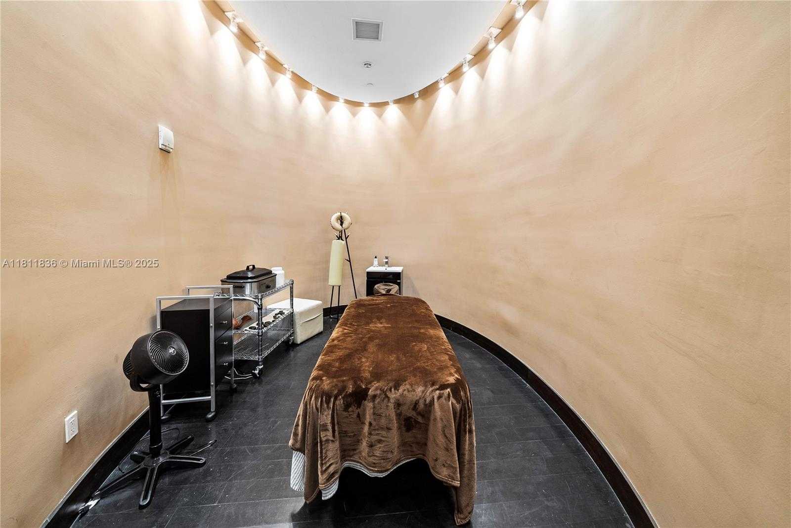 Small Image of 450 ALTON RD #1007, Miami Beach Number 58
