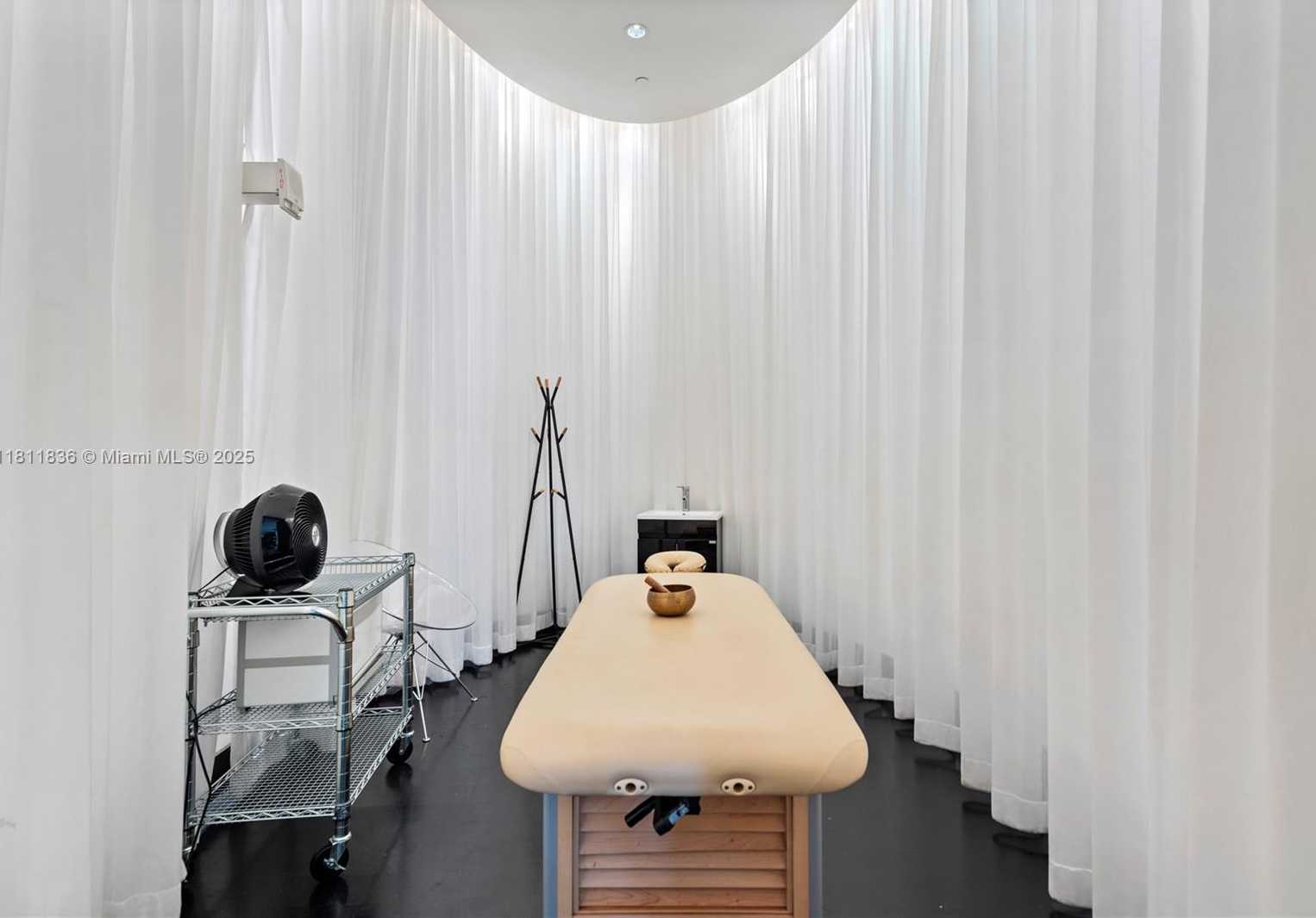 Small Image of 450 ALTON RD #1007, Miami Beach Number 64
