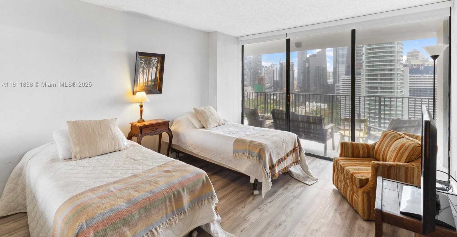 Small Image of 1901 BRICKELL AVE #B2413, Miami Number 15
