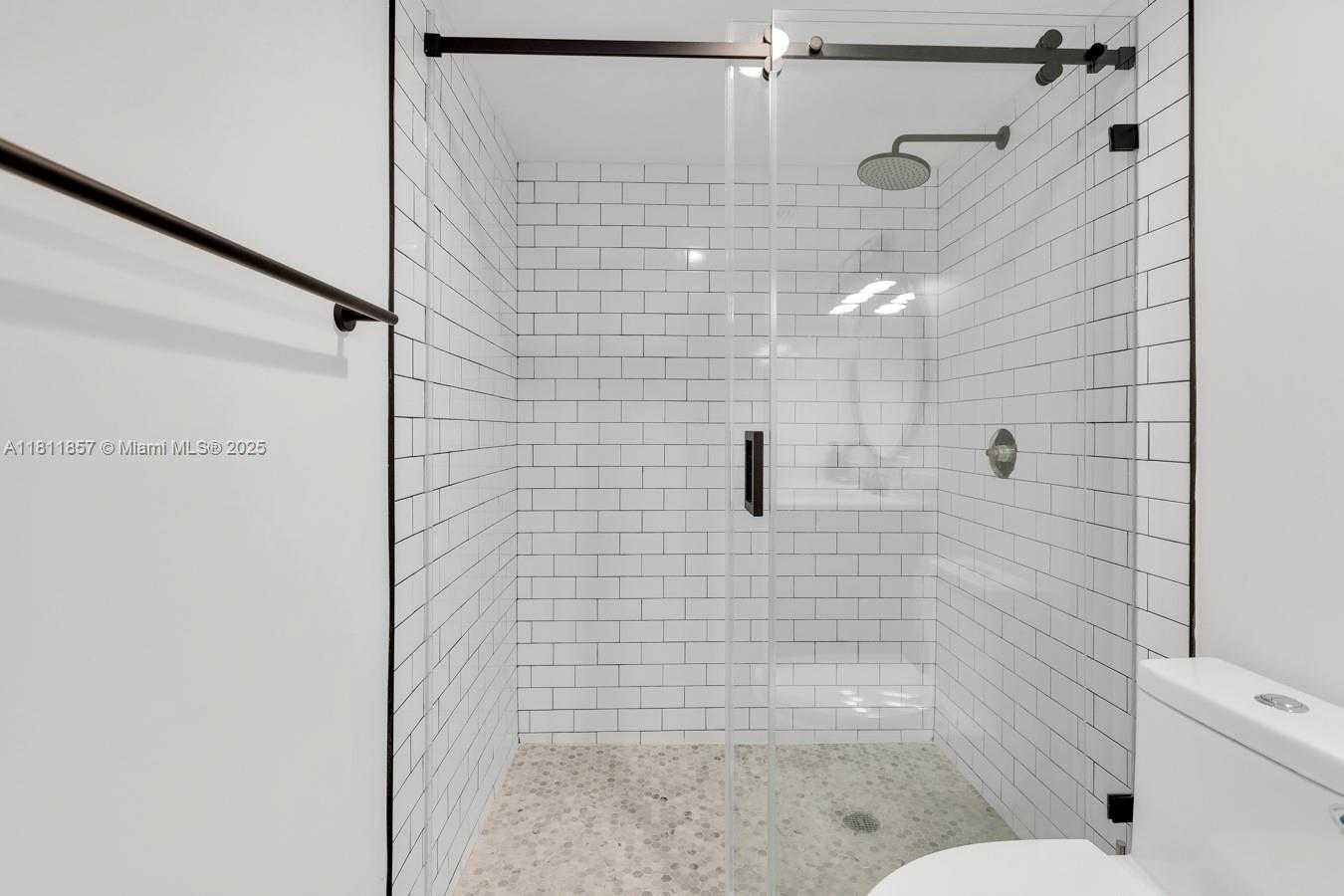 Small Image of 5701 COLLINS AVE #712, Miami Beach Number 19