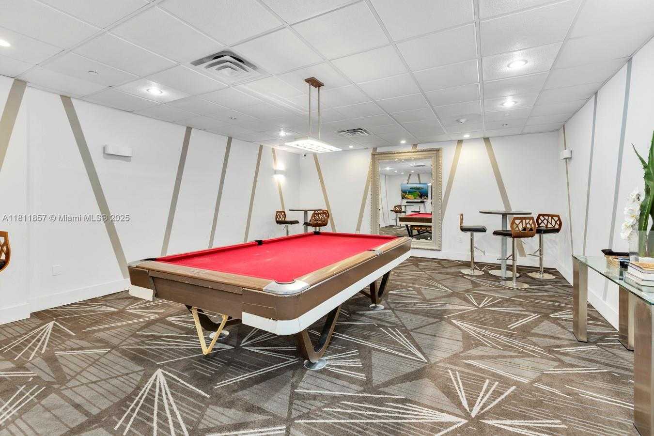 Small Image of 5701 COLLINS AVE #712, Miami Beach Number 23