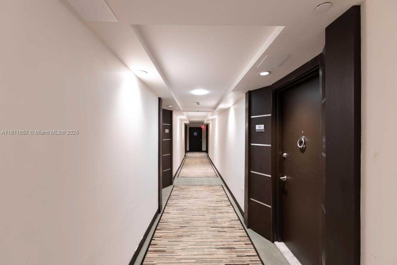 Small Image of 5701 COLLINS AVE #712, Miami Beach Number 29