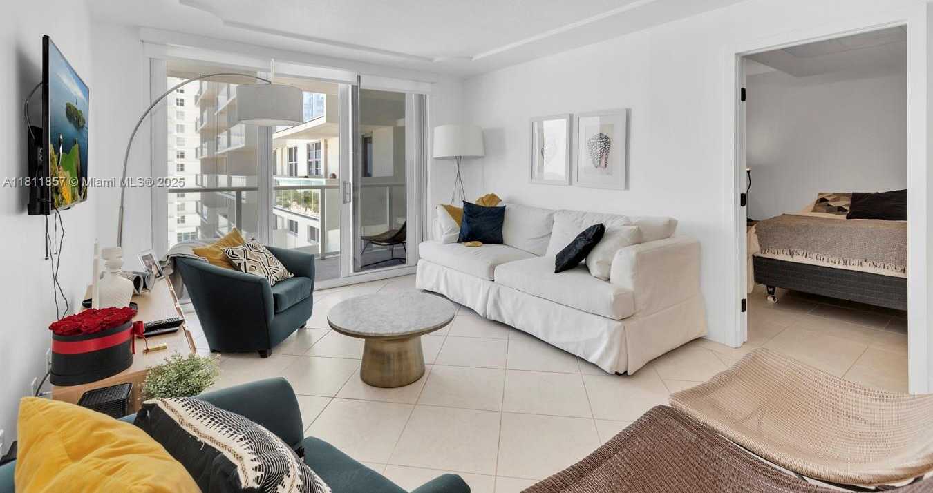 Small Image of 5701 COLLINS AVE #712, Miami Beach Number 6