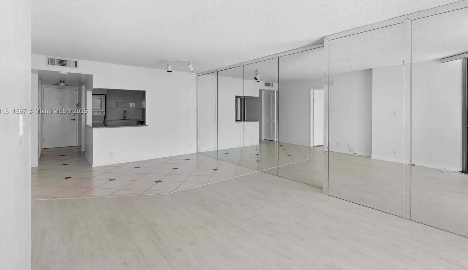 Small Image of 1865 BRICKELL AVE #A1204, Miami Number 10