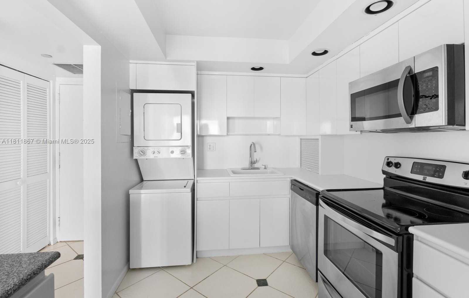 Small Image of 1865 BRICKELL AVE #A1204, Miami Number 21
