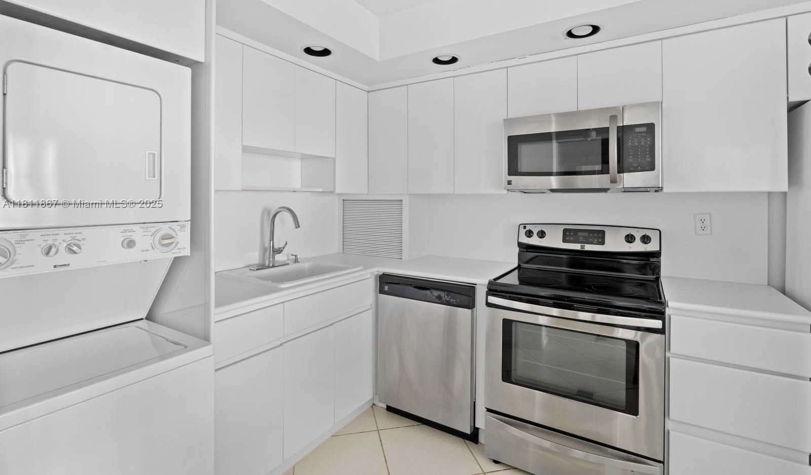 Small Image of 1865 BRICKELL AVE #A1204, Miami Number 8