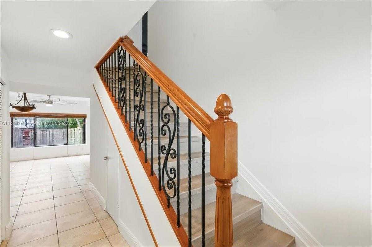 Small Image of 4225 NORTH WEST 76TH AVE, Davie Number 16