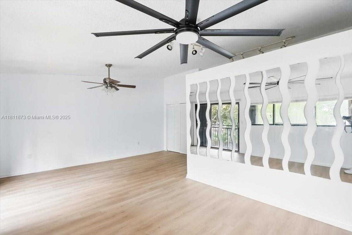 Small Image of 4225 NORTH WEST 76TH AVE, Davie Number 17