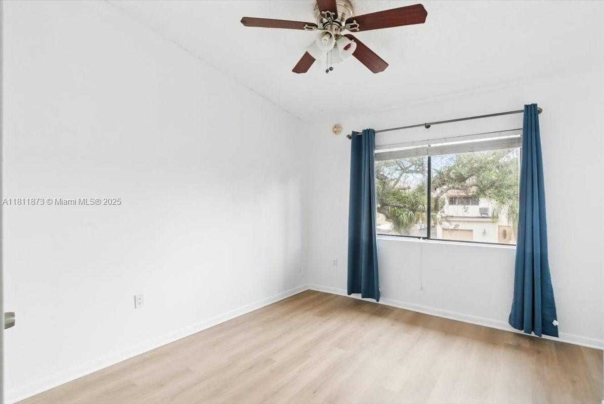 Small Image of 4225 NORTH WEST 76TH AVE, Davie Number 25