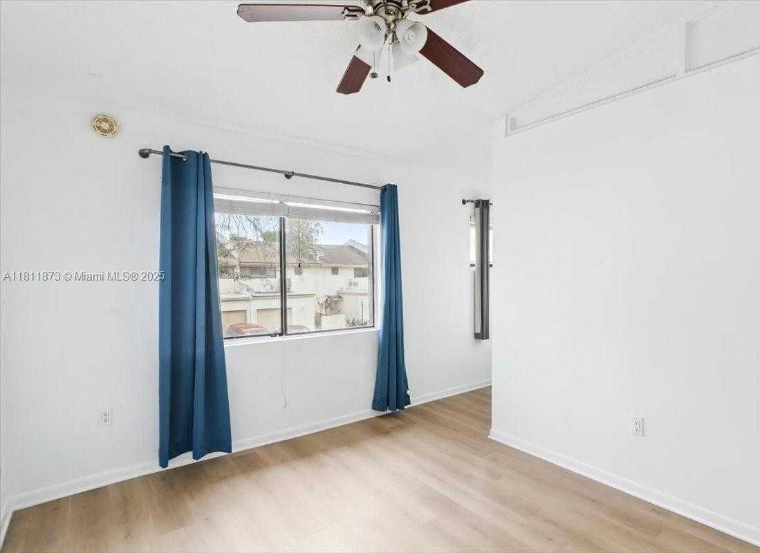 Small Image of 4225 NORTH WEST 76TH AVE, Davie Number 26