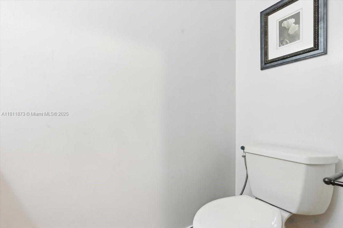 Small Image of 4225 NORTH WEST 76TH AVE, Davie Number 29
