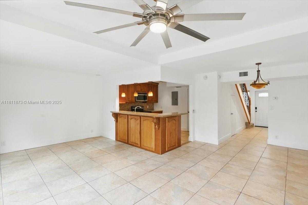 Small Image of 4225 NORTH WEST 76TH AVE, Davie Number 3