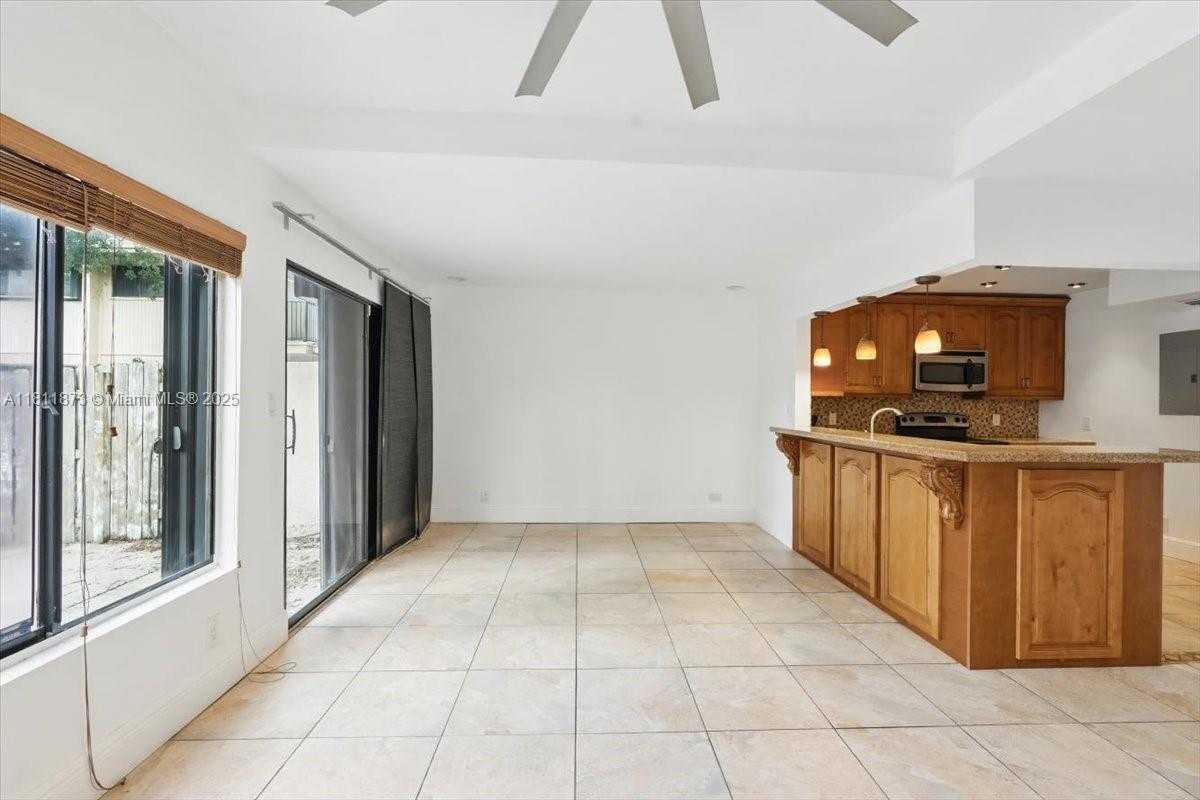 Small Image of 4225 NORTH WEST 76TH AVE, Davie Number 8