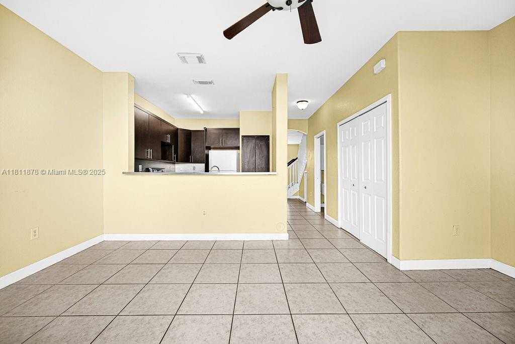 Small Image of 5440 107TH AVE #204, Doral Number 13