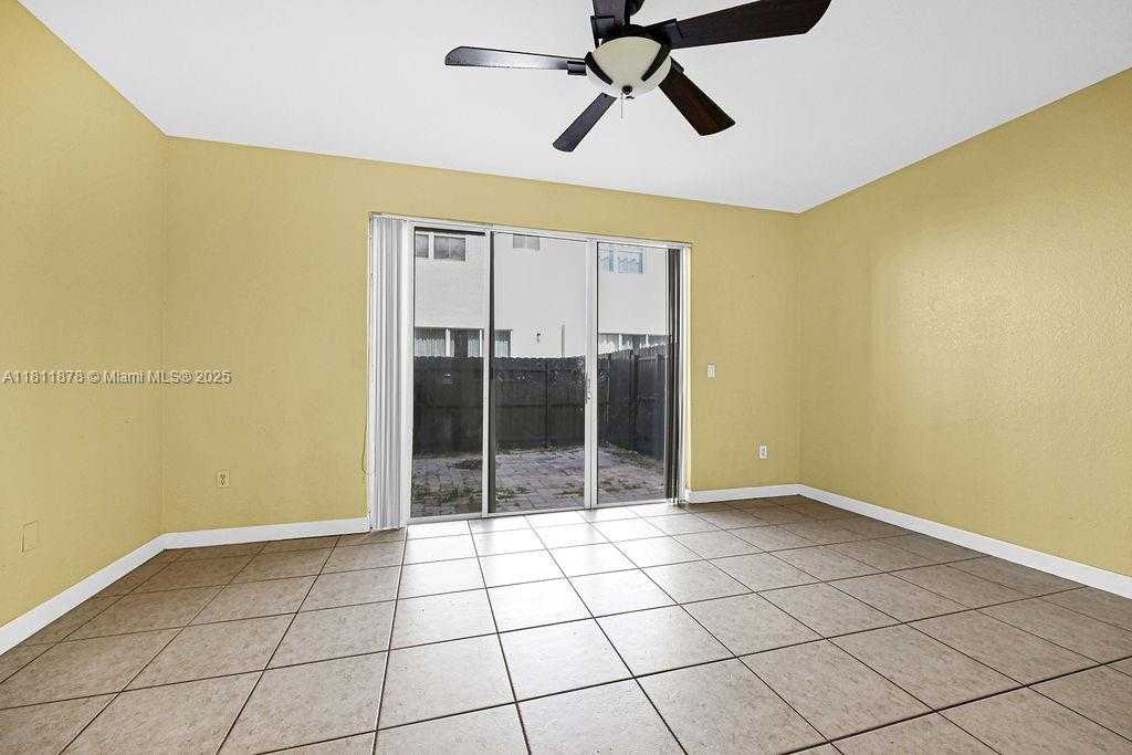 Small Image of 5440 107TH AVE #204, Doral Number 22