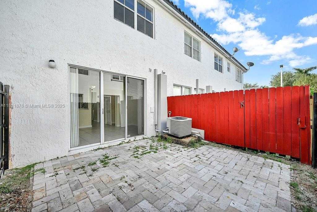 Small Image of 5440 107TH AVE #204, Doral Number 23