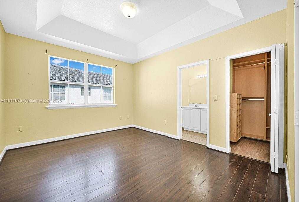 Small Image of 5440 107TH AVE #204, Doral Number 27