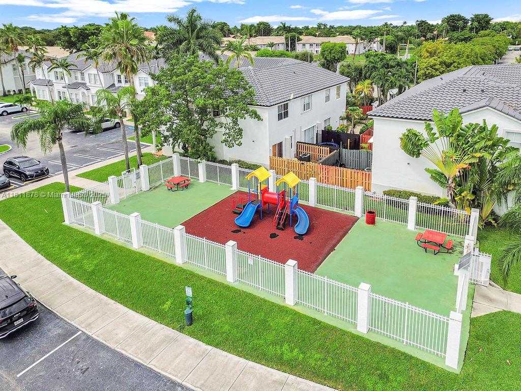 Small Image of 5440 107TH AVE #204, Doral Number 5