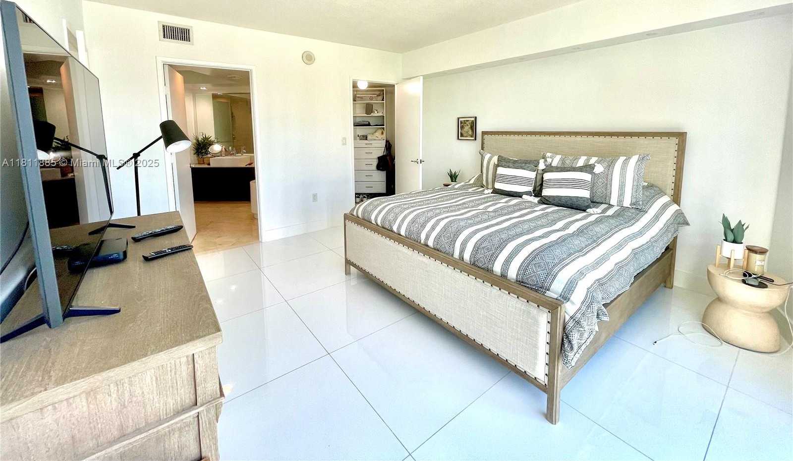 Small Image of 250 SUNNY ISLES BLVD #3-602, Sunny Isles Beach Number 18