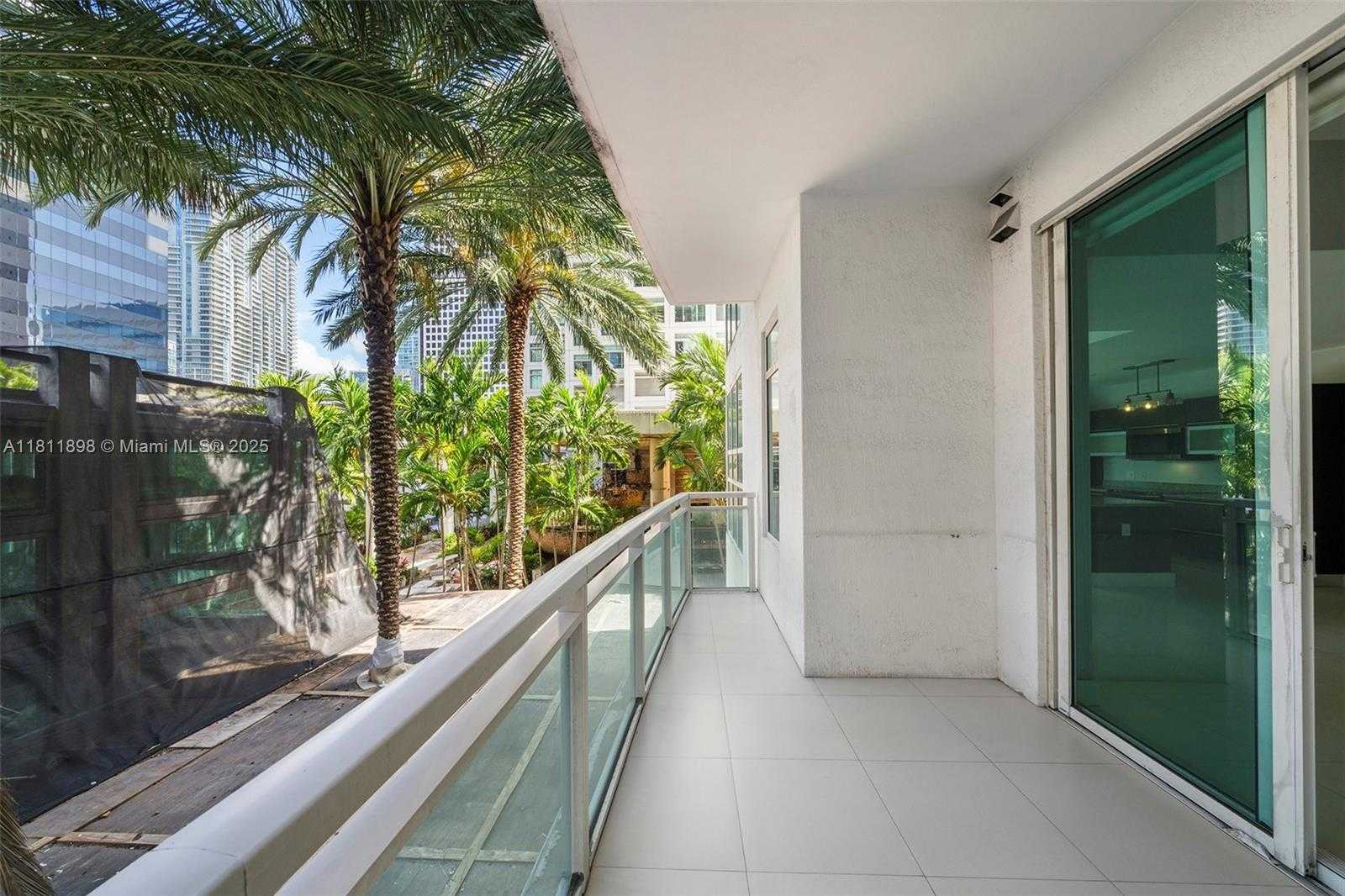 Small Image of 950 BRICKELL BAY DR #200, Miami Number 11